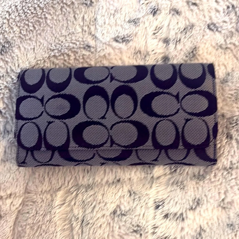 Coach Black and Gray Signature Wallet - Picture 1 of 2